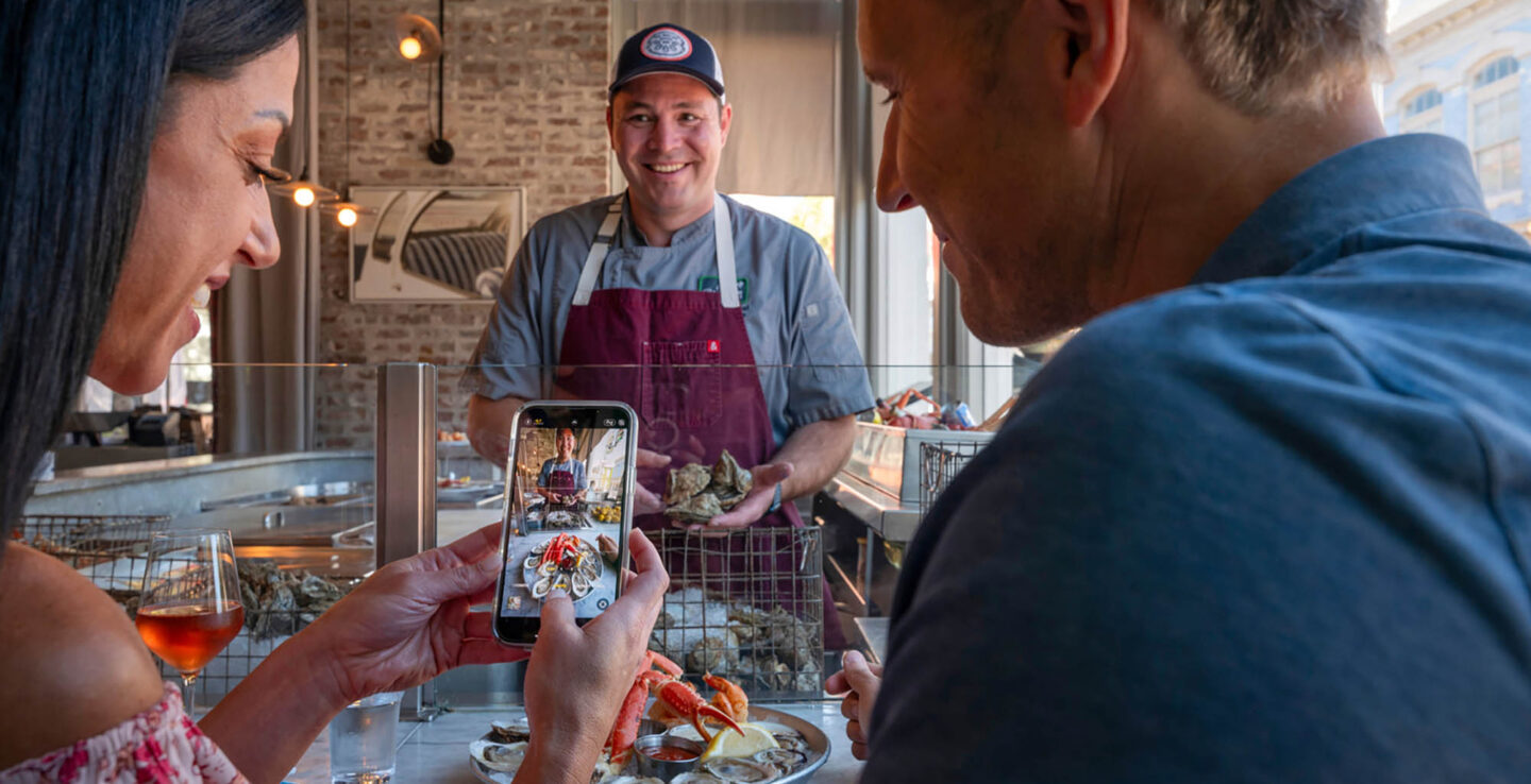 Le Darling Oyster Bar à Charleston, en Caroline du Sud. Crédit photo : Discover South Carolina
