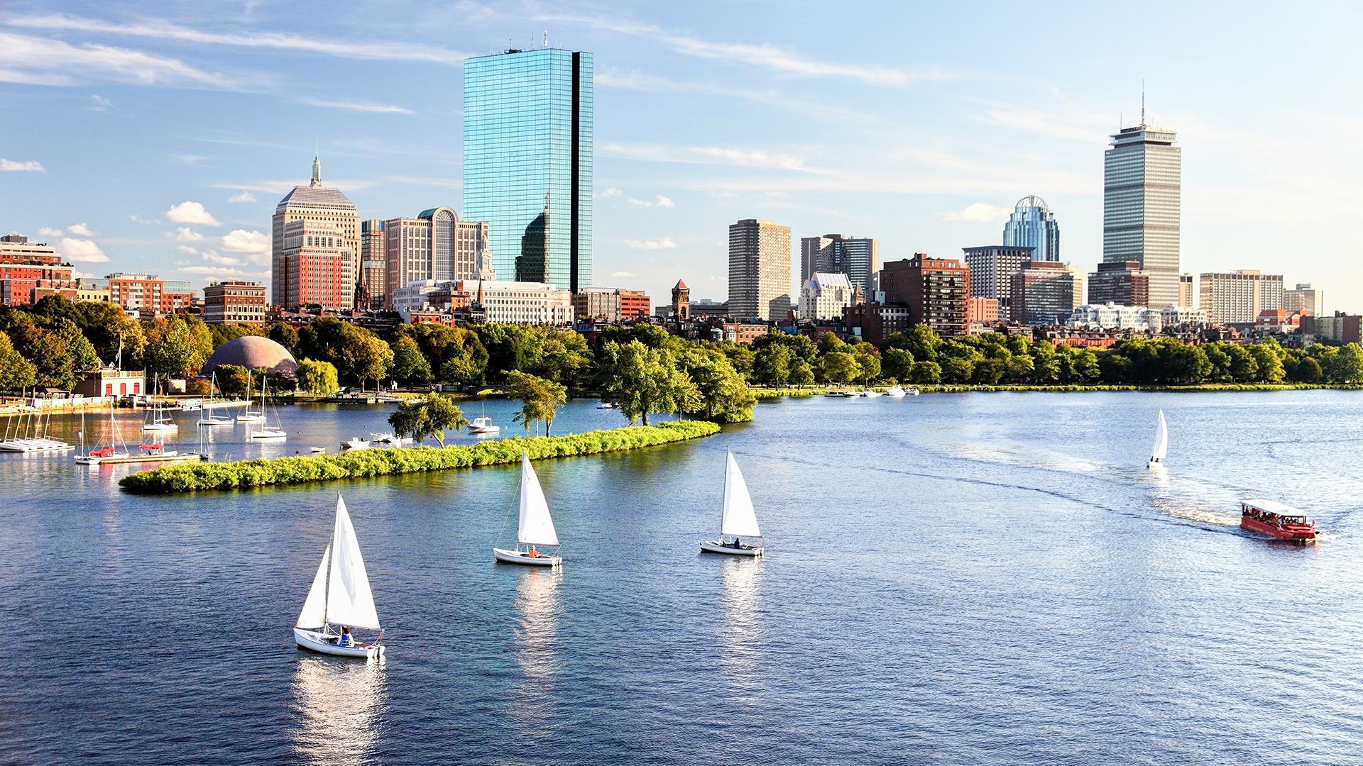 Vista sul fiume Charles e sul centro di Boston, Massachusetts
