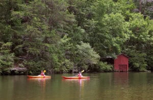 Kayak aux chutes DeSoto à Fort Payne, Alabama; Crédit : John Dersham