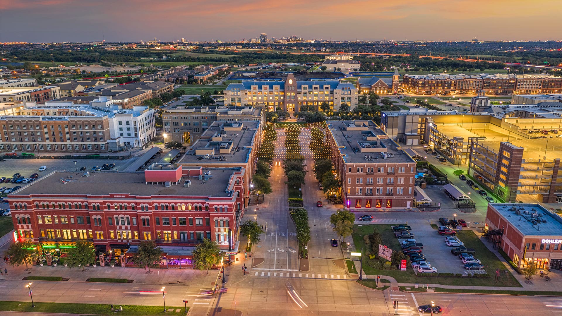 Una vista aerea del centro di Frisco, Texas