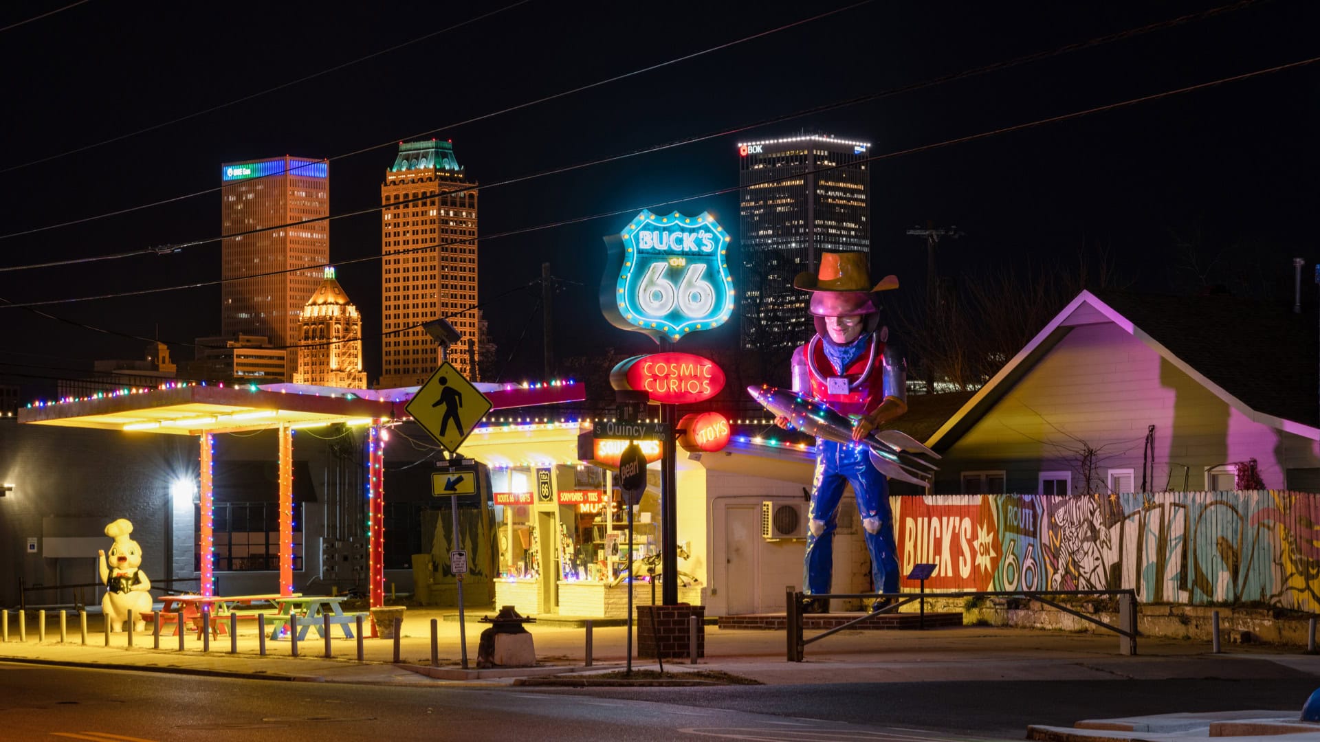 Buck Atom's Cosmic Curios an der Route 66 in Tulsa, Oklahoma