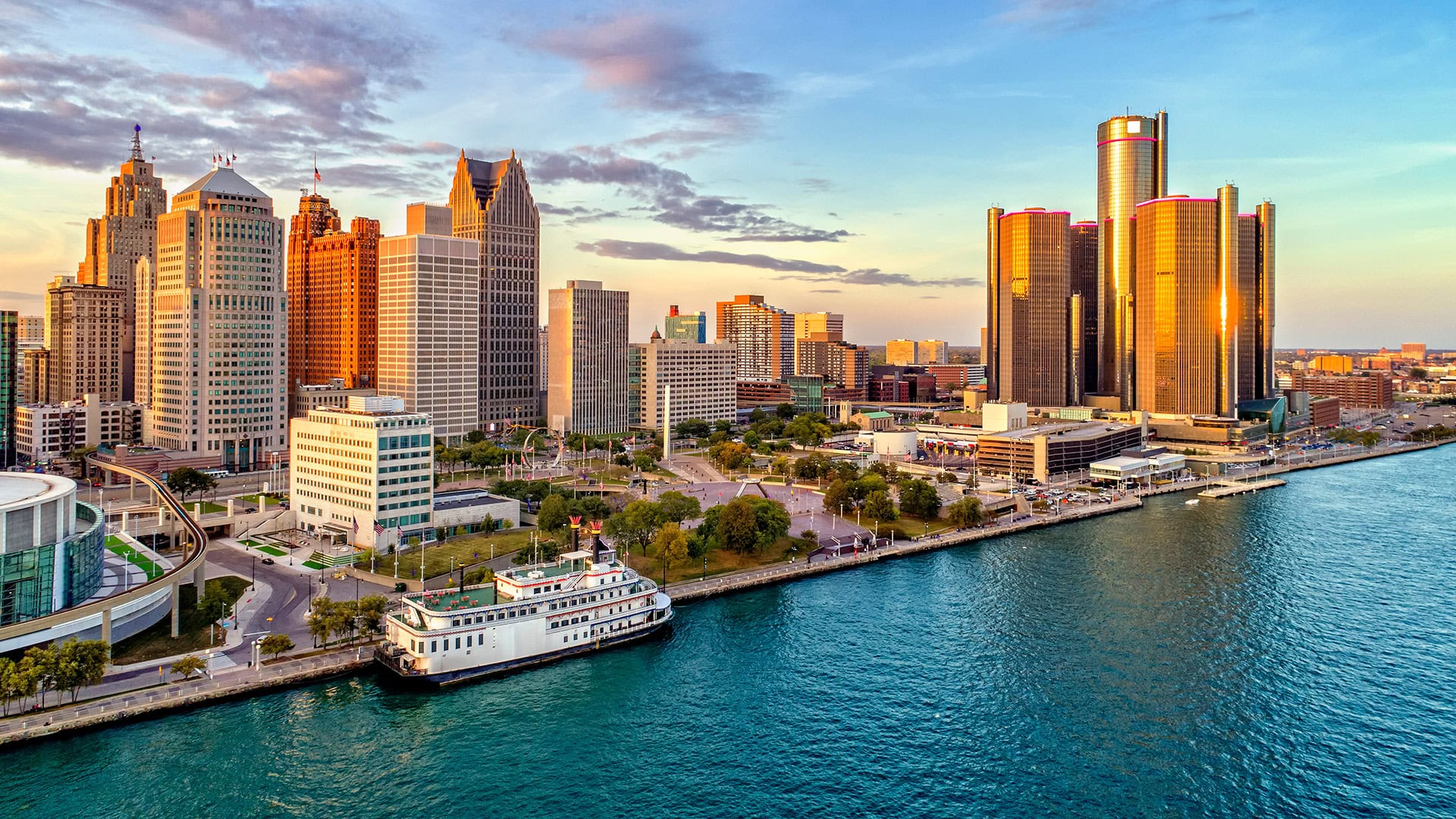 Aerial view of the city skyline in Detroit, Michigan